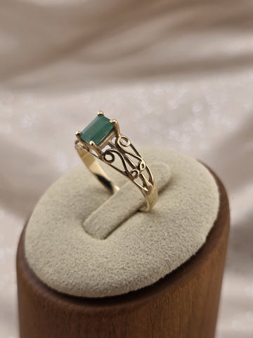 Antique 10K Solid Gold Emerald Cut Green Stone Ring Filigree Style Size 6.5.