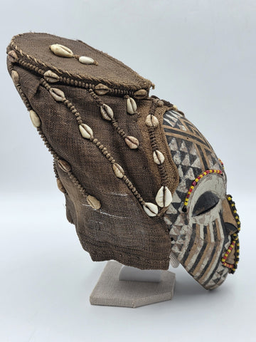 Rare Antique Kuba Ngaady a Mwaash Wooden Mask Shells Breads Congo African Art