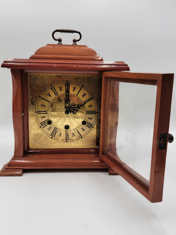 BEAUTIFUL ESKA WIND UP ESKA SHELF MANTEL CLOCK BRAZIL WESTMINSTER CHIMES. As-is.