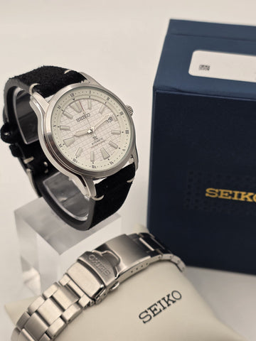 Seiko Prospex SNKP09K1 Automatic Diver 200M White Dial 7S26 Watch Box