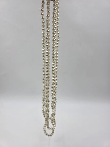 Vtg Long CAMROSE + KROSS JACQUELINE KENNEDY JBK 3 STRAND GLASS PEARL NECKLACE