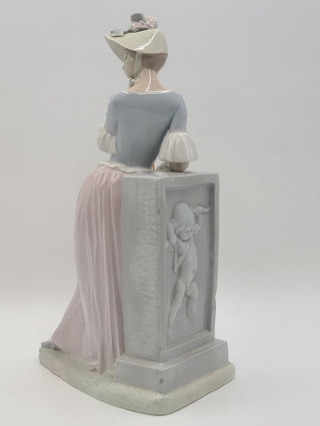 Vintage Large Lladro Retired Stunning Mint Condition Perfect #4850 Esthetic Pose