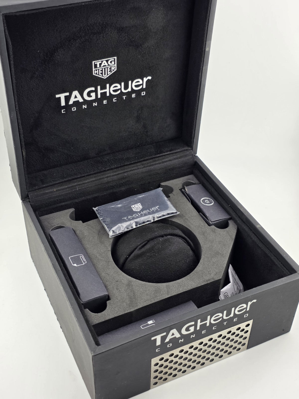 Genuine Original TAG HEUER Connected Watch Box Case W Cleaning Cloth Sealed.