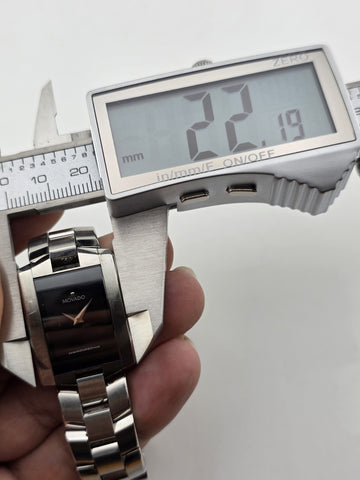 Movado 84.C1.415.A Swiss Quartz Stainless Steel Rectangular Museum Watch. 22mm.
