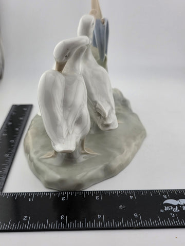 Set Of 2 Lladro #4549 & #4636 Geese & Mary & Baby Jesus  Porcelain Figurines.