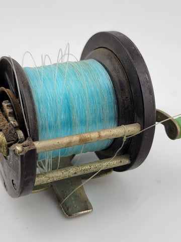 Vintage Penn No 77 Bait Casting Fishing Reel Made in USA. One Side Broken.