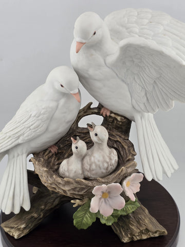 HOMCO HOME INTERIORS CLASSIC PORCELAIN "NATURE'S PROMISE" DOVES/FLOWERS/FAMILY