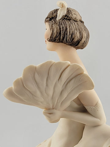Vtg GIUSEPPE ARMANI Florence 1420F Girl Meg on Sofa with Fan Sculpture Figurine