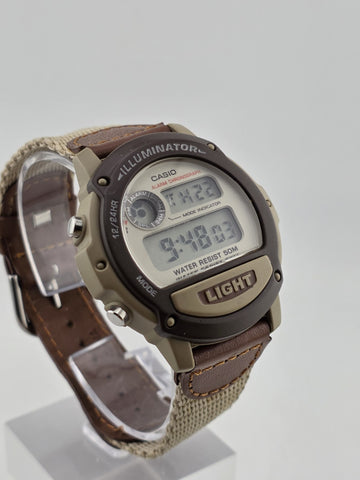 Vintage Casio W-87h Illuminator Digital Watch Men Grey Backlight 1536 W-87H