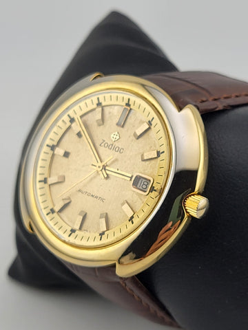 Rare Vintage 1970’s Mechanical Gold Tone Zodiac UFO Date Watch. Working Cond.