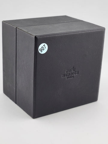 Original Hermes ring case box jewelry case Excellent Condition, Box No Scratch.