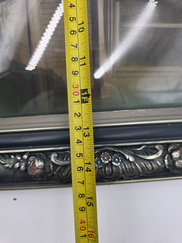 Rare Antique Victorian Convex Bubble Glass Lady Portrait in Gilt Oval Frame