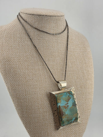 Vtg Jay King DTR Sterling Graduated Turquoise Pendant W 925 Sterling Necklace.