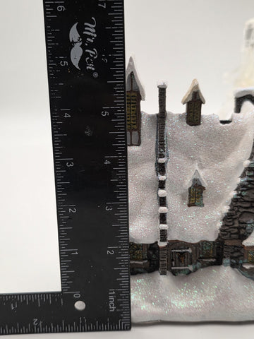 Hawthorne Village Harry Potter Hog's Head Inn Lighted Christmas Village B6830