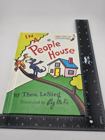 Vintage Hardcover: In a People House by Leo le Sieg. Dr. Seus 1st Book edition