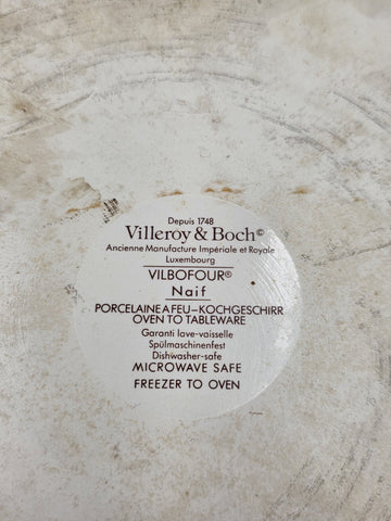 Villeroy & Boch Naif Wedding Scene Large, Crimped Body Tart Baking Dish