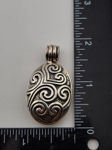 Rare Beautiful Vintage Silpada Sterling Silver 925 Ornate Locket Pendant