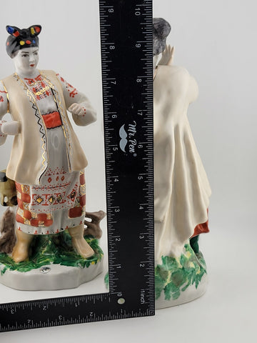Rare VTG SET OF 2 Figurines KARAS & ODARKA  Ukrainian Soviet Porcelain. VG cond.