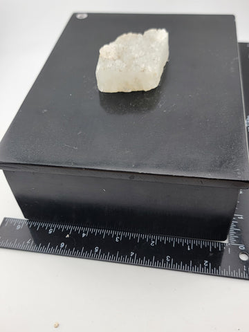 Rare Vintage Carved Heavy black marble jewelry box w Natural quartz cluster