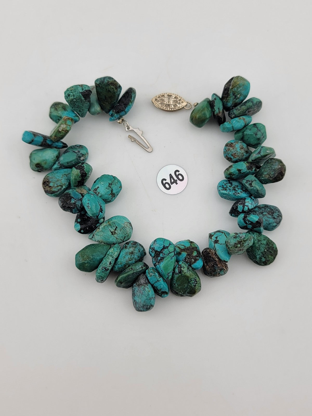 VINTAGE Gorgeous all natural chunks of Turquoise Nuggets Bracelet. 7 Inch Long.