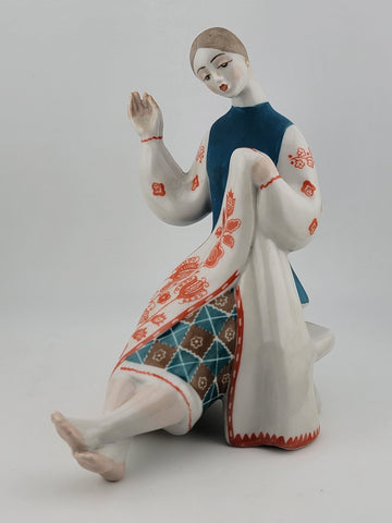 1960, Ukraine Porcelain sculpture "Ukrainian woman embroidery shawl", Kiev, RARE