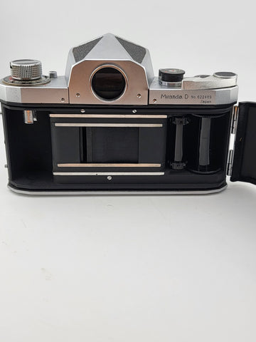 VINTAGE 1960 MIRANDA D  35mm CAMERA, SOLIGOR MIRANDA 135 mm LENS. Clean.Untested