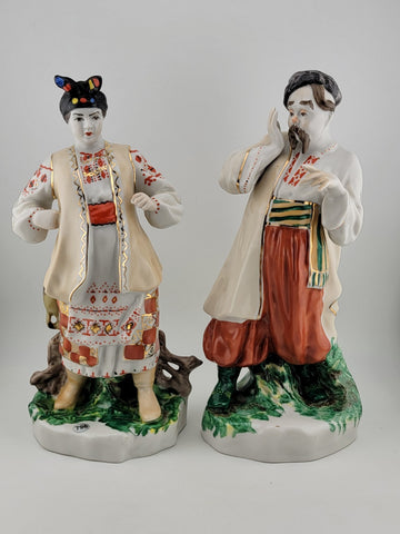 Rare VTG SET OF 2 Figurines KARAS & ODARKA  Ukrainian Soviet Porcelain. VG cond.