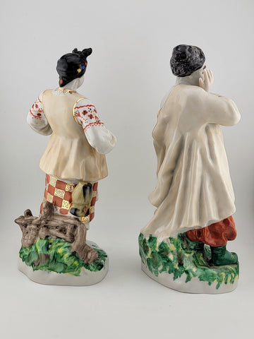 Rare VTG SET OF 2 Figurines KARAS & ODARKA  Ukrainian Soviet Porcelain. VG cond.