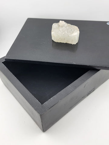 Rare Vintage Carved Heavy black marble jewelry box w Natural quartz cluster