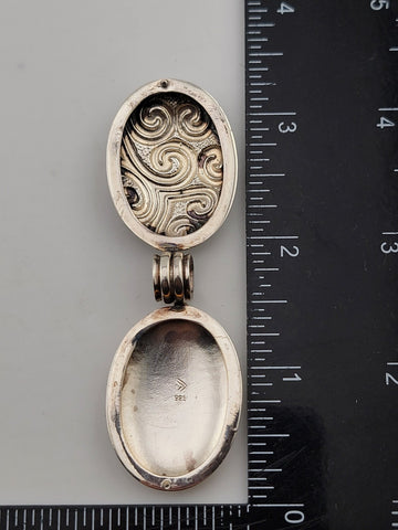 Rare Beautiful Vintage Silpada Sterling Silver 925 Ornate Locket Pendant