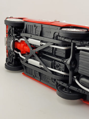 ERTL COLLECTIBLES AMERICAN MUSCLE 1955 CHEVY CONVERTIBLE INDY PACE CAR 1:18 1998