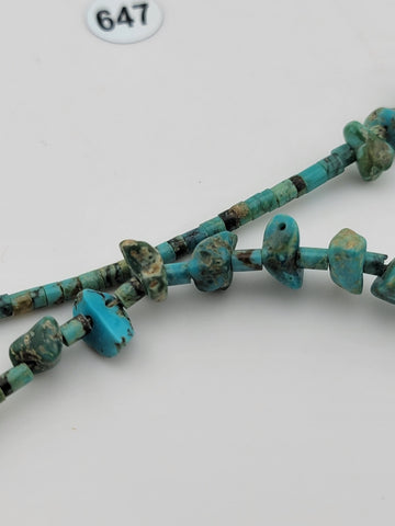 VINTAGE Gorgeous all natural chunks of Turquoise Nuggets Necklace. 15 Inch Long.